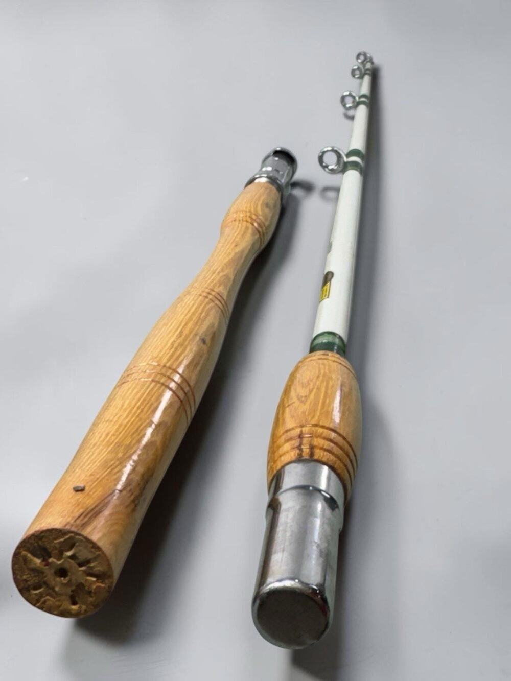 Vintage Shakespeare Wonderod No. 1010-5 8’ 2 Piece Fiberglass Spinning Fishing